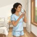 La razón por la que beber agua al despertar ayuda al cuerpo y cómo hacerlo bien