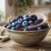 Los arándanos y las moras son alimentos ricos en antocianinas, antioxidantes que ayudan a combatir el estrés oxidativo