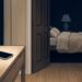 Por qué poner el celular fuera del cuarto al dormir hace la diferencia
