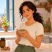 La biotina participa en energía, cabello, piel y uñas saludables.
