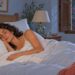 Dormir sobre el lado izquierdo ayuda a calmar el reflujo y la pesadez digestiva nocturna.