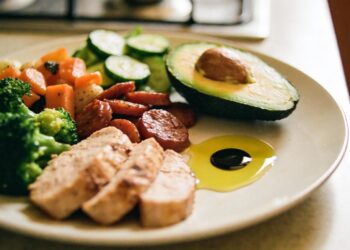 Gordura vira combustível e células se renovam quando você fica sem comer por algumas horas