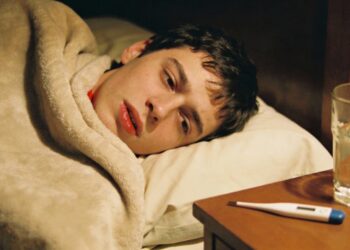 Aquele cansaço que não melhora com nada pode ser sinal dessa doença viral