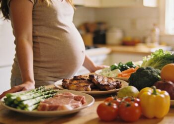 Esses alimentos comuns representam risco real durante a gravidez