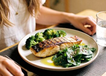 Dieta cetogênica muda o combustível do corpo e acelera a queima de gordura