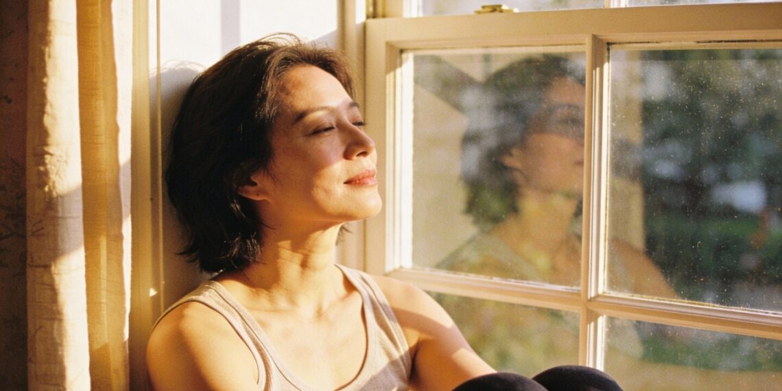 Por que a serotonina é chamada de hormônio da felicidade?