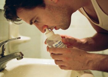 Quem sofre com rinite alérgica pode aliviar os sintomas sem remédio