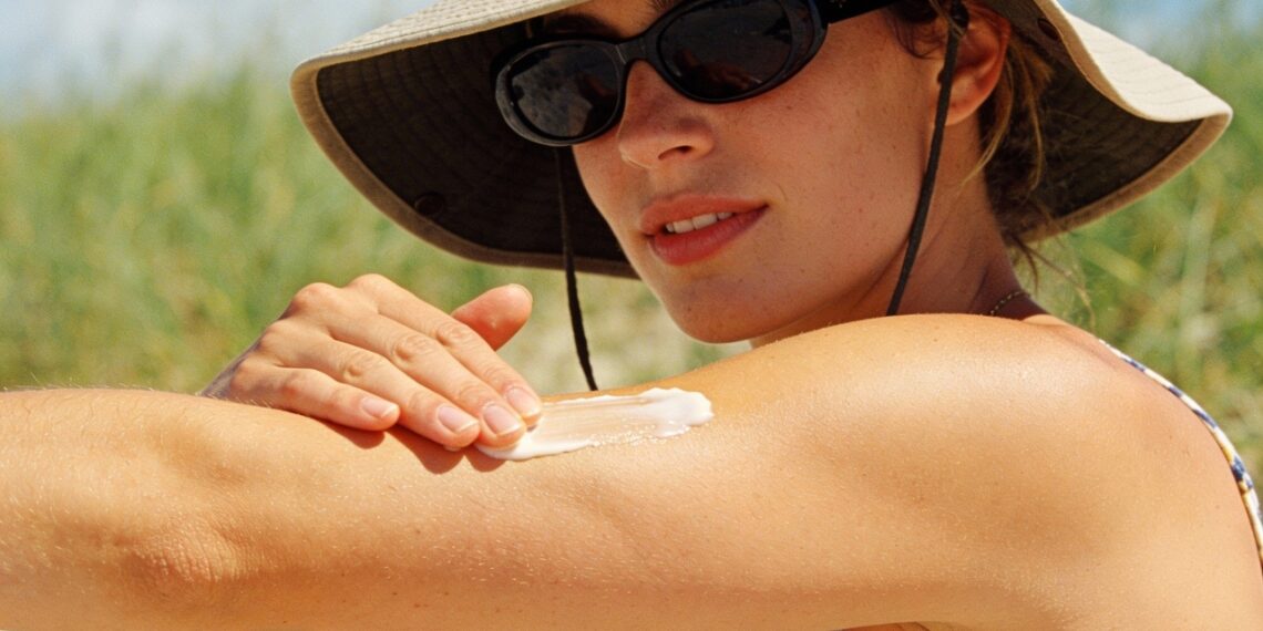 Mudanças em pintas e feridas que não cicatrizam acendem alerta de Câncer de Pele