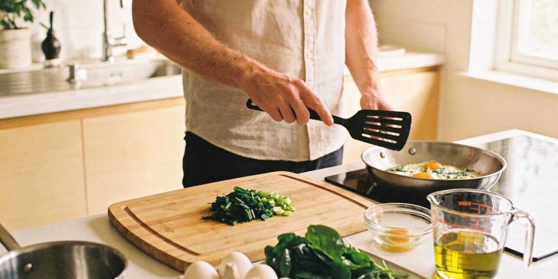 O que acontece no corpo quando a dieta cetogênica reduz os carboidratos?