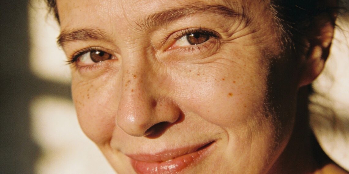 Os erros diários que aceleram o surgimento das rugas na pele