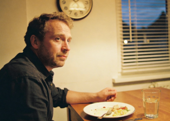 Dormir de estômago vazio é um hábito simples que impacta a qualidade de vida