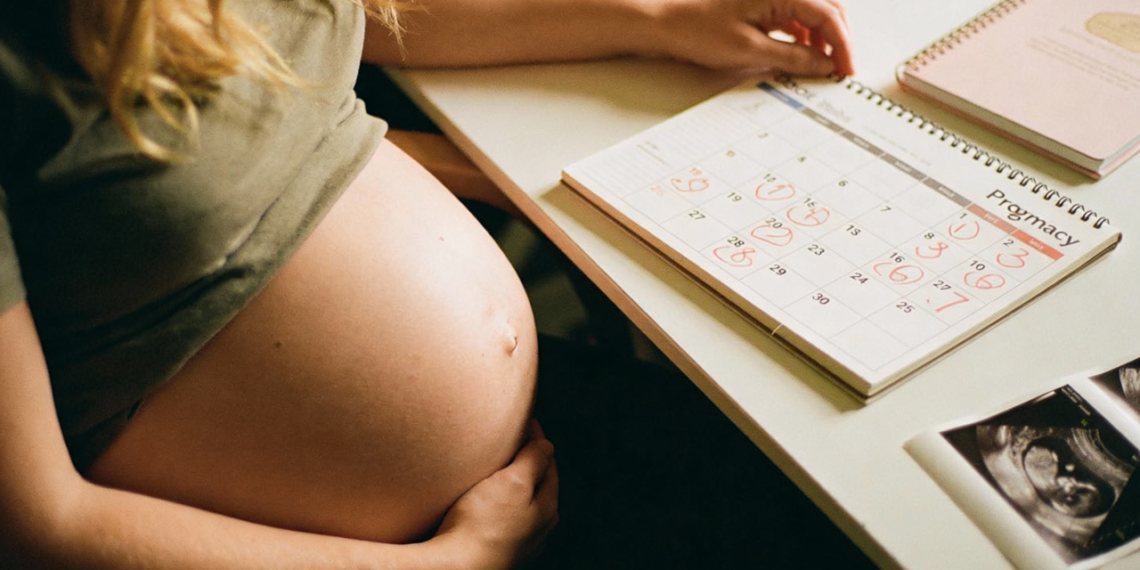 Por que o bebê nem sempre nasce na data provável de de parto?