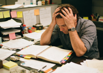 Sua mente nunca desacelera e tarefas simples parecem difíceis demais, pode ser TDAH