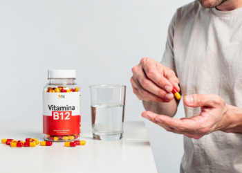 Suplementação de vitamina B12 cresce como solução para idosos, veganos e pessoas com problemas de memória segundo estudo