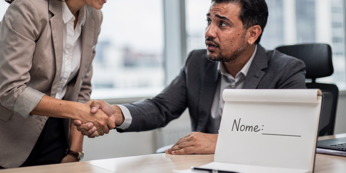 Esquecer nomes logo após conhecer alguém geralmente acontece por falta de atenção e não por má memória