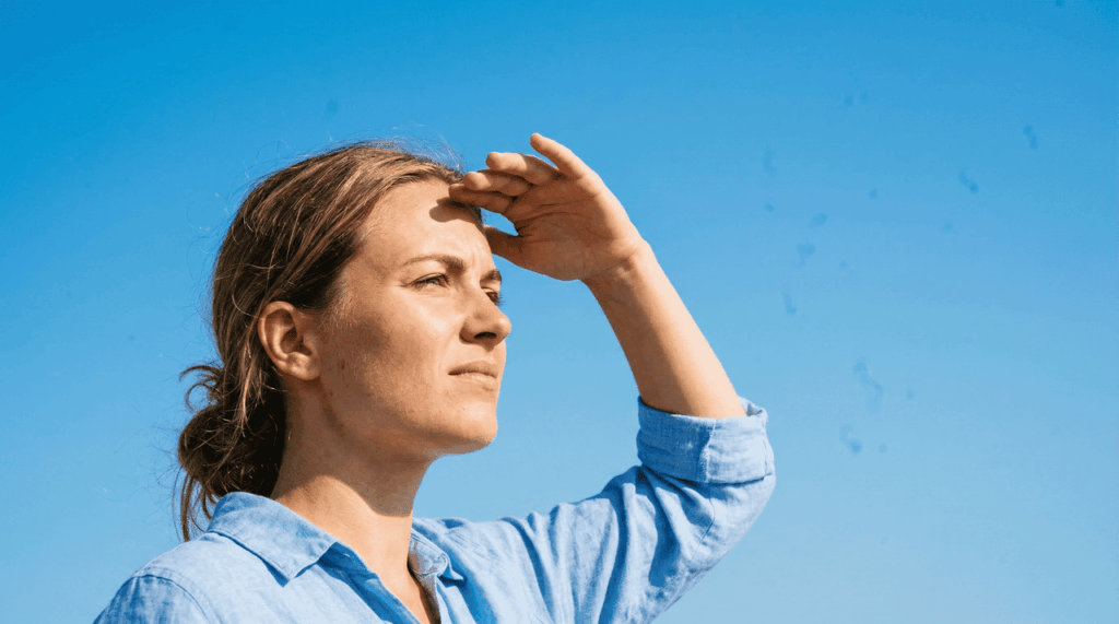 Você vê pequenos pontos ou fios flutuantes diante dos seus olhos? Essa pode ser a razão