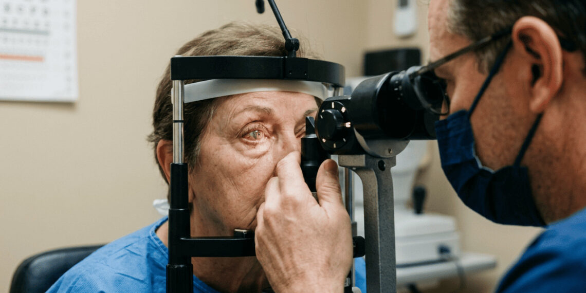 A síndrome do olho seco está afetando cada vez mais pessoas, mas existe um novo tratamento que se diferencia das terapias tradicionais