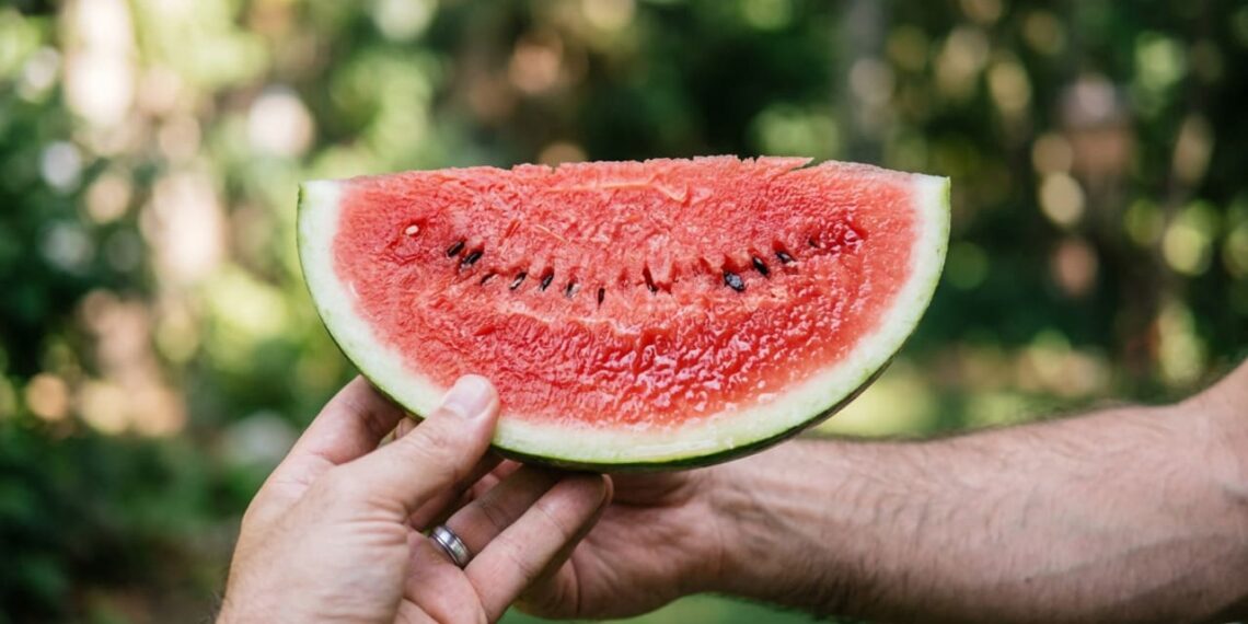 Esta é a fruta que ajuda a reverter a disfunção erétil e é fácil de obter