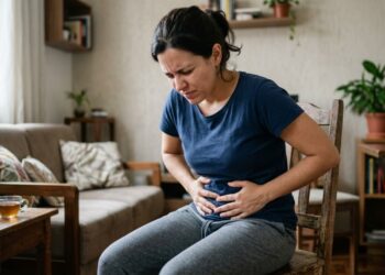 Saiba quando uma dor abdominal forte, que vem acompanhada de febre alta, exige uma ida ao hospital