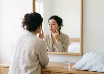 Como saber se o inchaço matinal é sinal de inflamação ou falta de nutrientes