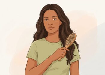 Quais vitaminas estão em falta quando os cabelos caem mais do que o normal?