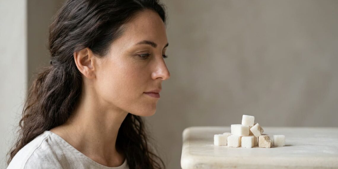 Pele inflamada e excesso de açúcar: qual o impacto e por que deve ser reduzido?